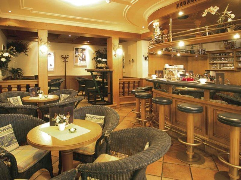Hotel St. Hubertushof Zell am See Exterior photo