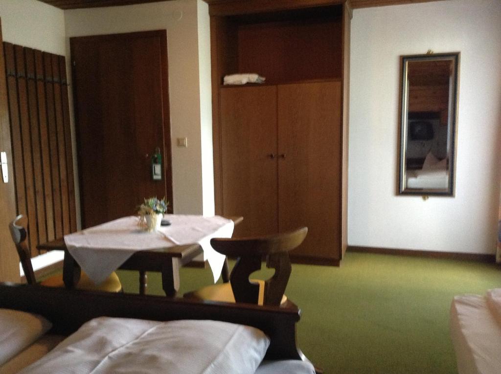 Hotel St. Hubertushof Zell am See Exterior photo